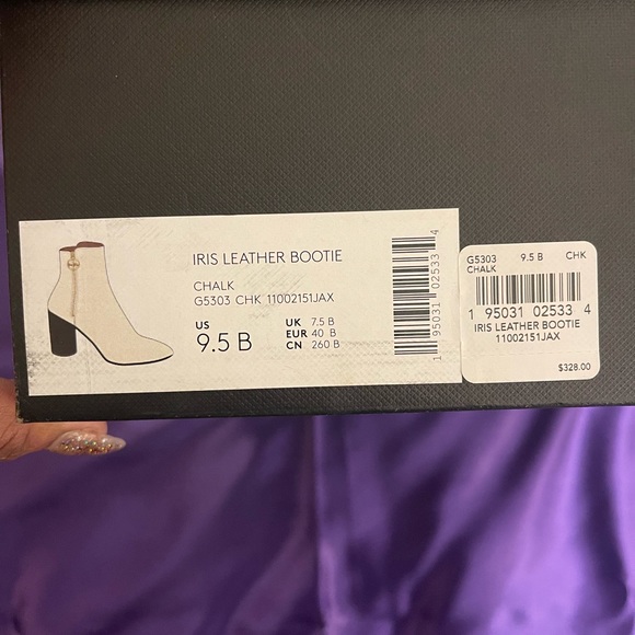 Iris Leather Bootie - Picture 9 of 11